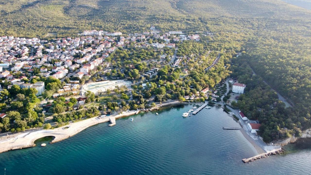Sea House Pool & Jacuzzi - Privilege Point & Selce