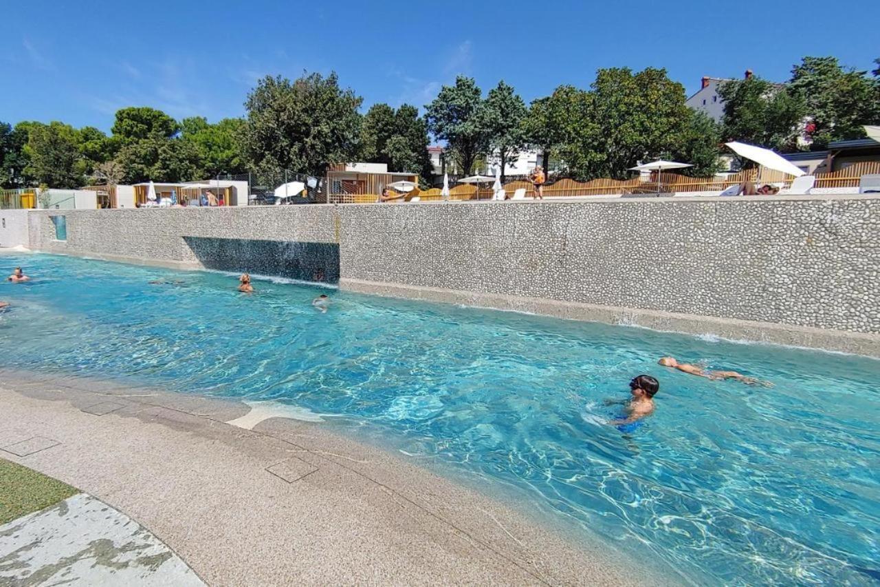 Sea House Pool & Jacuzzi - Privilege Point & Ferienhaus *