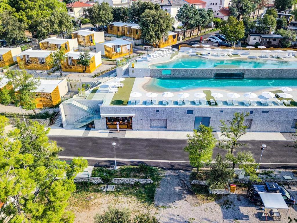Sea House Pool & Jacuzzi - Privilege Point & Selce