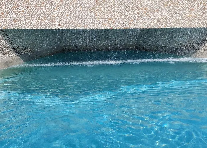 Sea House Pool & Jacuzzi - Privilege Point Camping & Villas