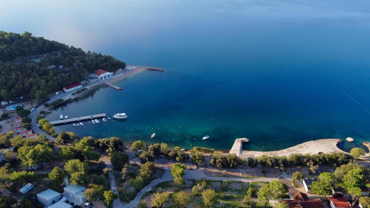 Počitniška hiša Sea House Pool & Jacuzzi - Privilege Point & Selce