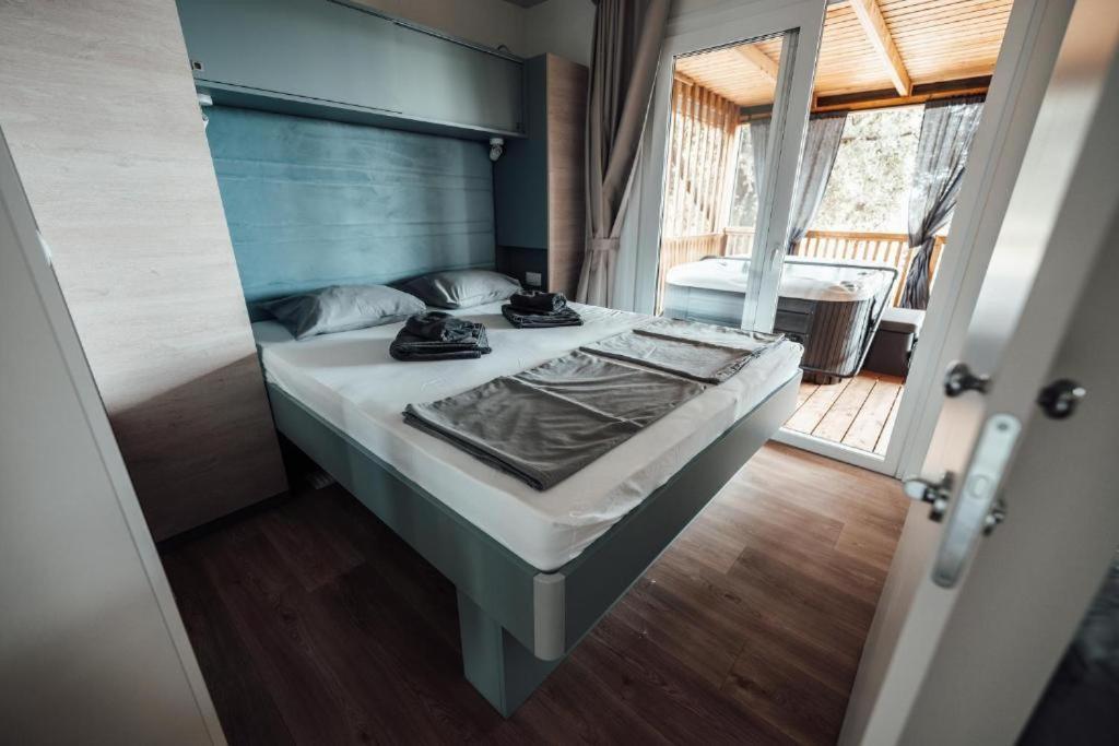Sea House Pool & Jacuzzi - Privilege Point & * Selce